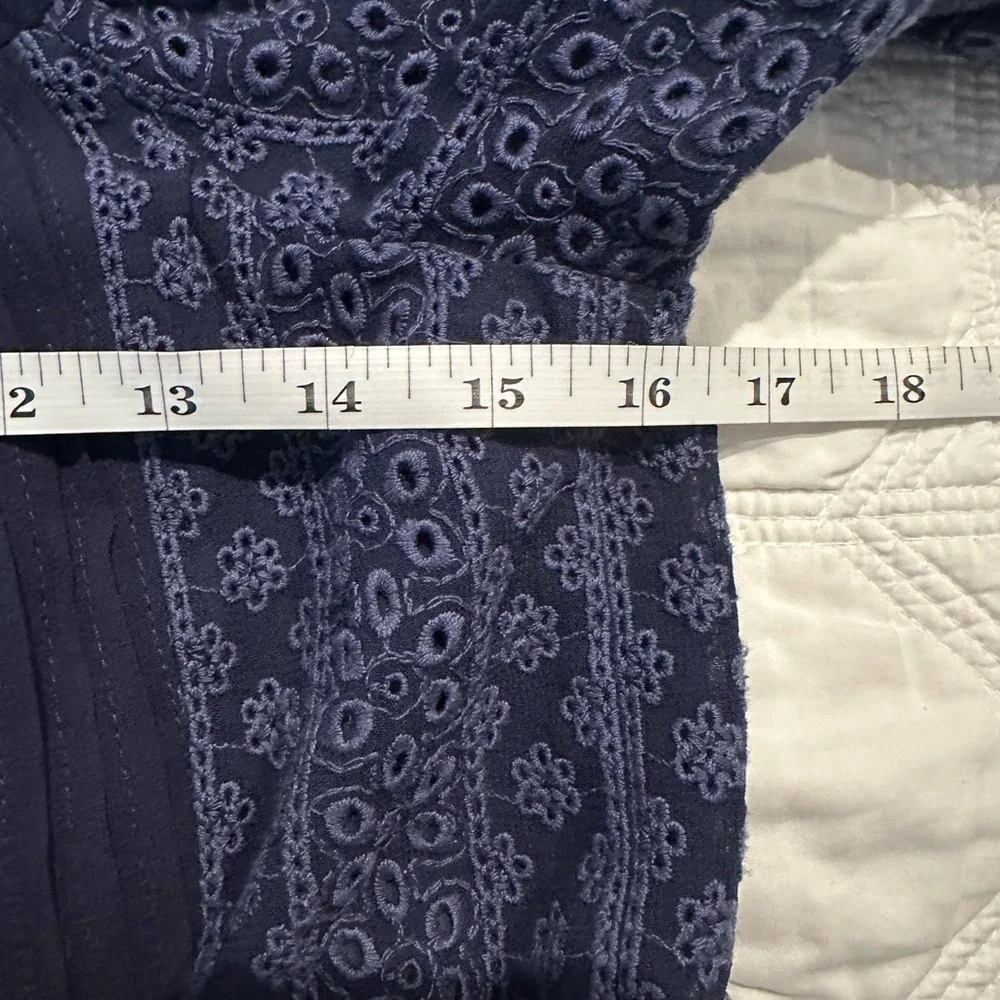 Alice + Olivia Pammy Eyelet Navy Blue - Picture 6 of 9